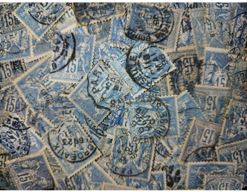 Vrac 100 timbres type - 100,