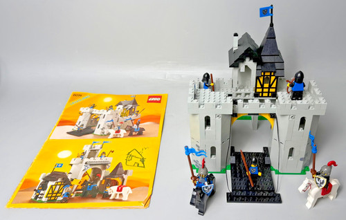 Lego castle 6074 black - castle,