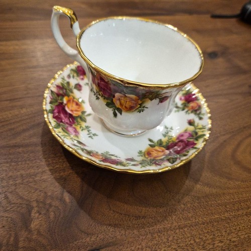 Soucoupe tasse royal albert - tasse,