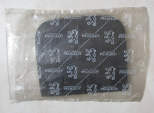 Cache trappe pare-choc -