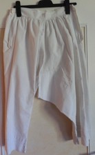 Ancienne culotte fendue de grand-mère