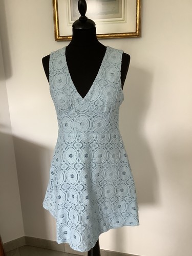 Superbe robe bleu ciel - robe, en