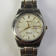 Montre SEIKO 8F33 00A0