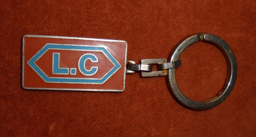 Porte clés métal - métal, emaillé
