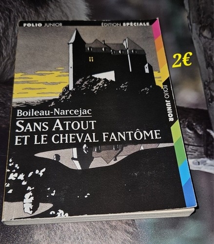 Livre sans atout cheval - livre, et