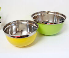 Deux grands saladiers en inox coloré