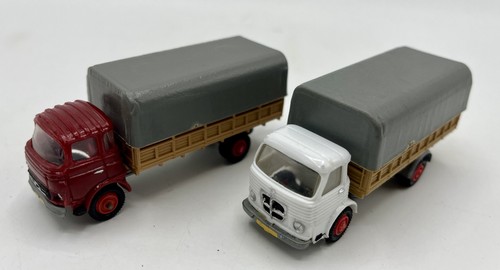 Lot camions bachés - camions,