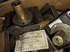   Serrure a patte Armoire