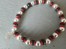 CLIO BLUE BRACELET ELASTIQUE PERLE EN ARGENT MASSIF 925 PIERRE ROUGE ET NOIRE