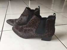 Bottines 123 pointure 39 cuir  poils de poulain façon léopard bon état 185€