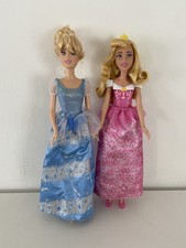 Lot de 2 Poupées Disney Princesses – Cendrillon & Aurore La Belle au Bois