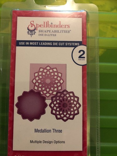 Lot trois médaillons - trois,