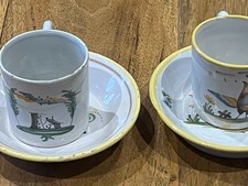 Paire de tasses anciennes en