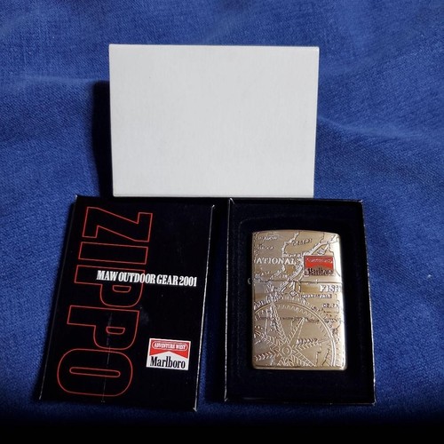 Briquet huile zippo - à,