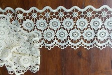 BRISE-BISE MACRAME DE CAUDRY