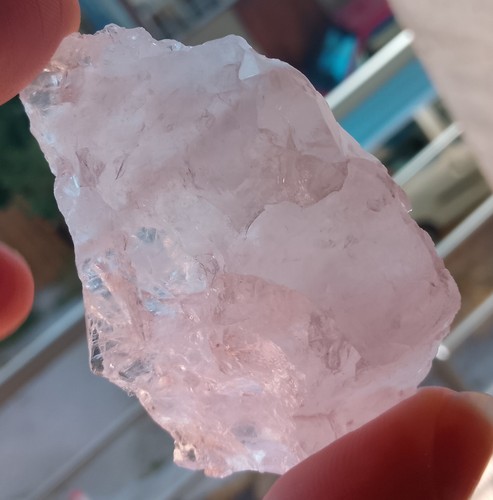 28.2gr 54x38x17mm quartz rose