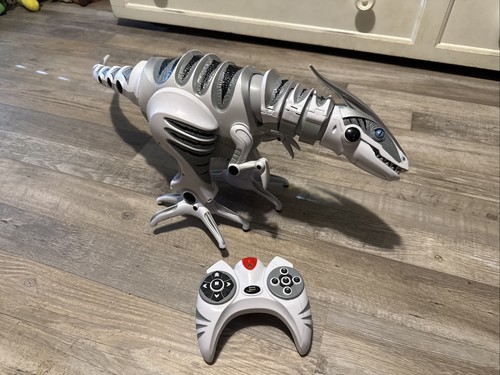 Wowwee roboraptor robot - roboraptor, rc