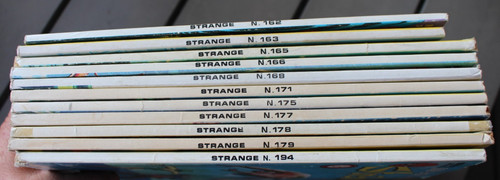 Lot strange entre 162et 194 - strange,