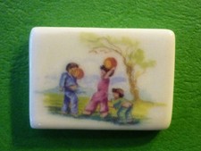 FEVE  CARTE ENFANTS JOUENT AUX BALLONS -   LES ENFANTS 2014