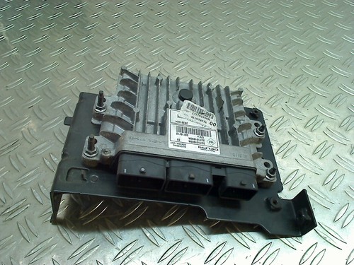 Calculateur moteur ecu renault - ecu,