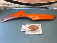 Carénage latéral droit