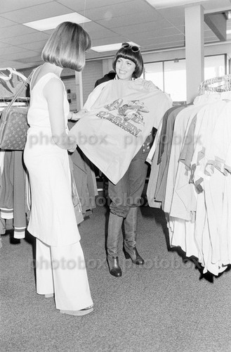 Mireille mathieu exclusive - *,