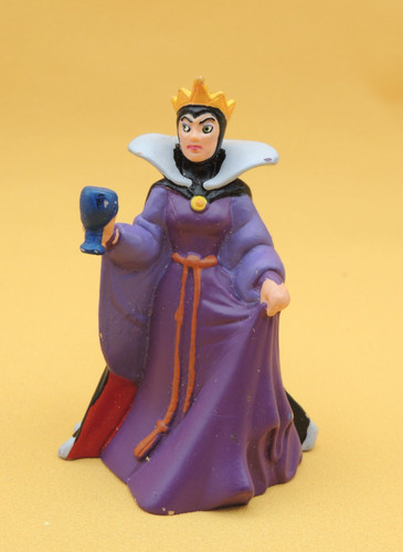 Reine sorcière figurine pvc - reine,