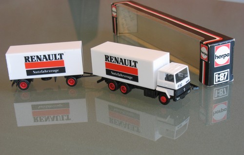 Renault kofferzug - █►,
