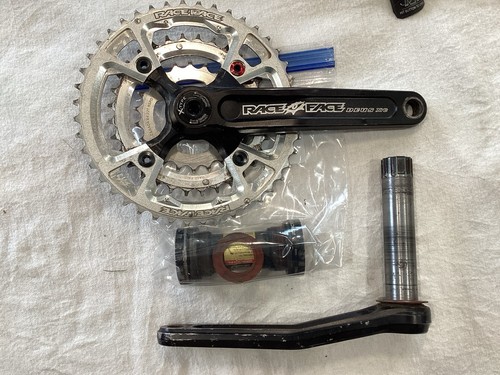 Race face deus forged - race,