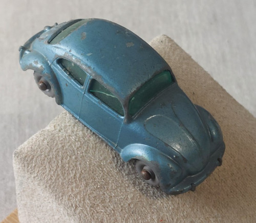 Ancienne petite voiture vw - ancienne,