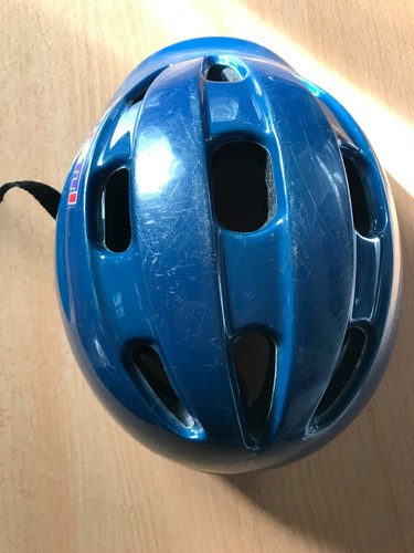 casque,genouilleres