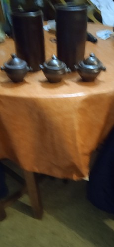 Vend petit pot - vend, avec
