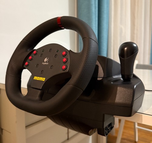 Volant logitech momo racing - pc,