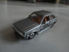 Tomica Mazda 323 Familia
