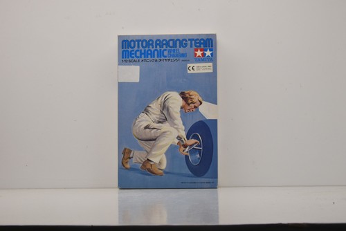 Motor racing team mechanic - racing,