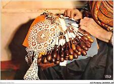 AJJP6-0599 - METIER - TRADITION DE LA DENTELLE - LE CARREAU