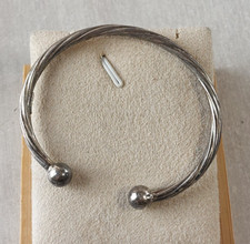 Ancien bracelet manchette / rigide, en argent massif