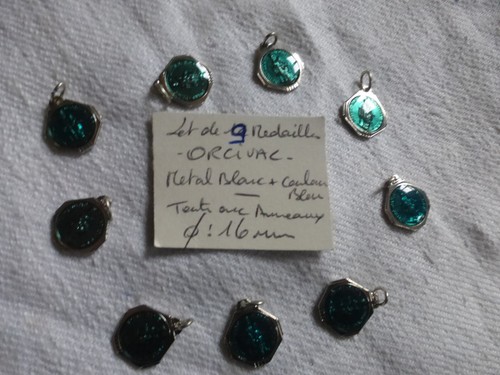 Lot medailles orcival - lot,