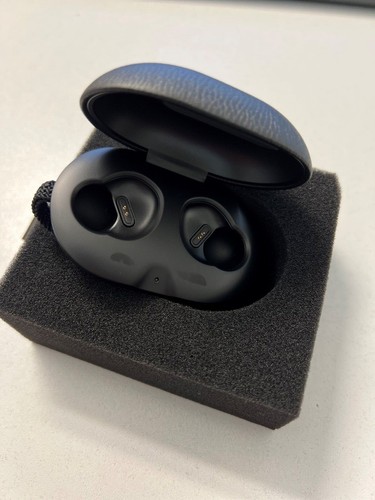Bang olufsen charging case - &,