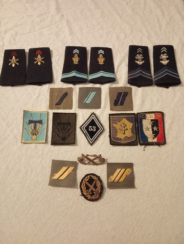 Lots insignes grades - insignes, et