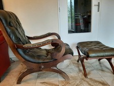 Fauteuil Chesterfield cuir vert, état moyen