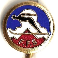 FFS_Fédération Française  Ski_ Epinglette _Signé : FRAISSE DEMEY _Ht 15 mm*