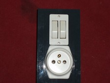 1 Double Allumage et 1 Prise 2