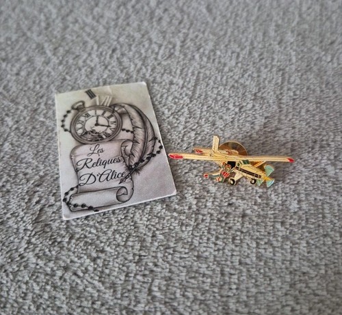 Pin avion jys - pin's,