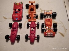 LOT DE VOITURES DE COURSE 1/32