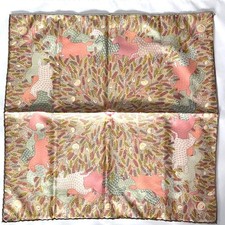 Écharpe HERMES Carre 45 soie