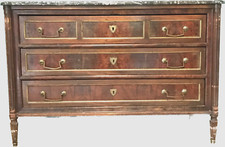 commode Louis XVI en acajou trois tiroirs en façade dessus marbre . XIX siècle.