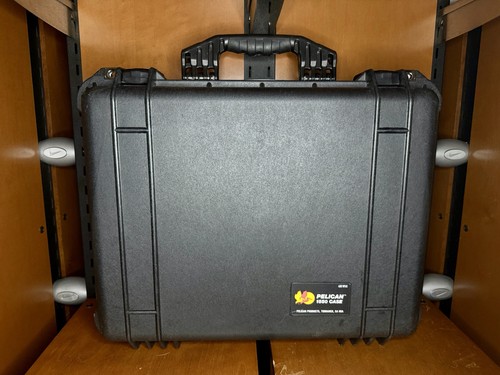 Pelican 1550 excellent - 1550, cond