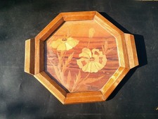 PLATEAU ART NOUVEAU EN MARQUETERIE DECOR DE FLEURS SIGNE TH LONCQ STYLE GALLE