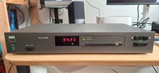 NAD stéréo tuner 4225